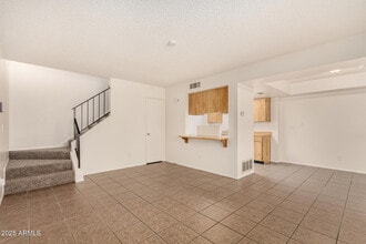 Building Photo - 5940 N 48th Ln