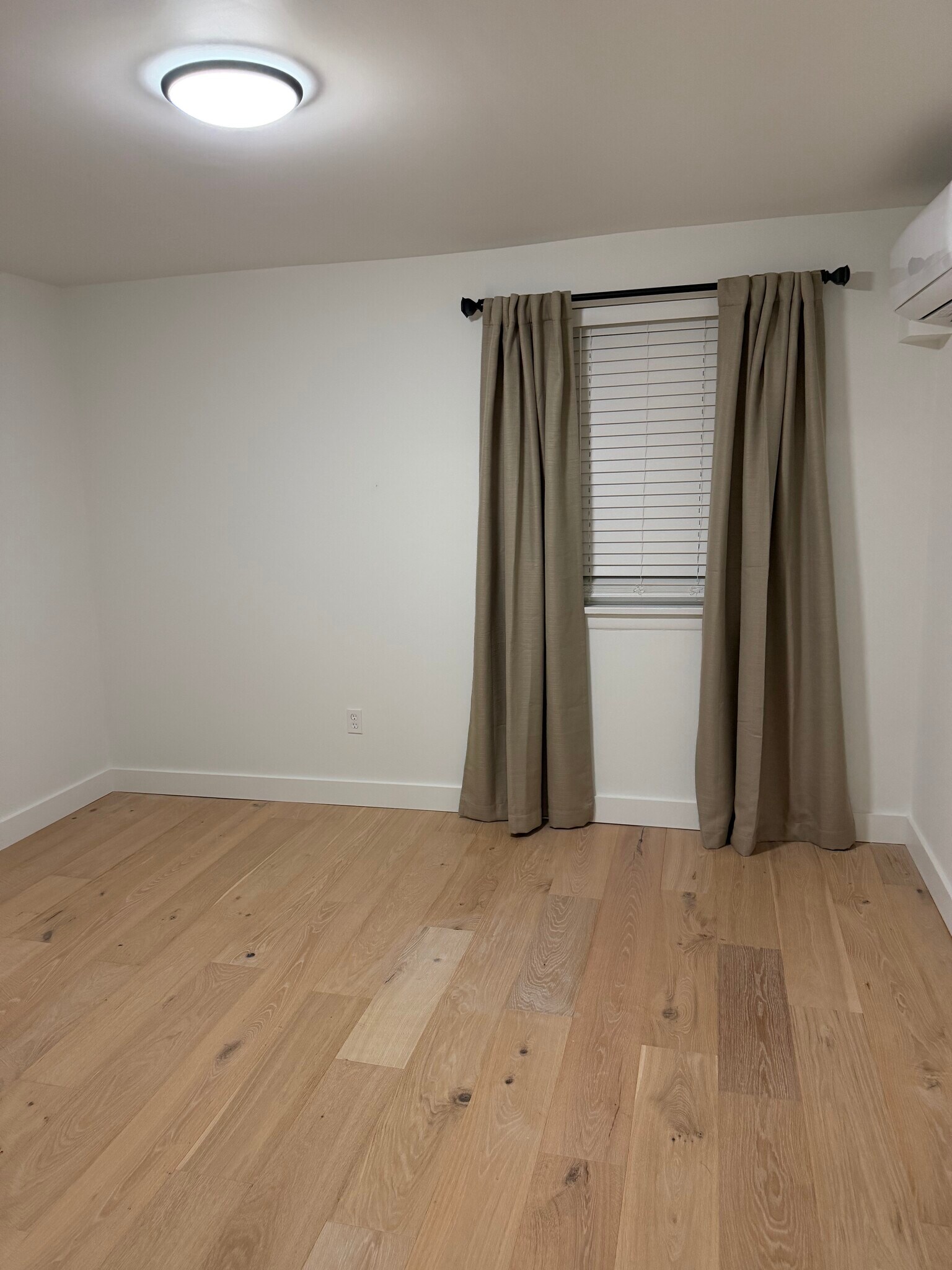 Building Photo - 3126 N 2nd St