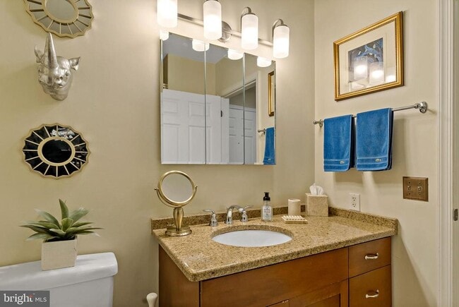 Building Photo - 1600 Arch St