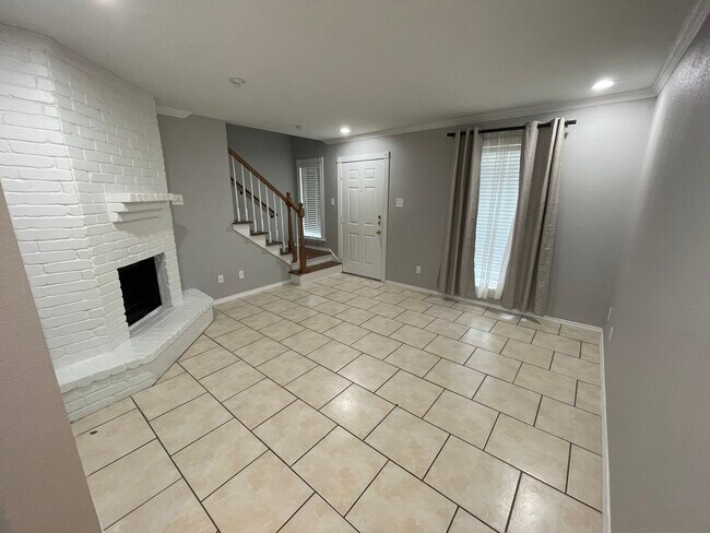 Building Photo - The Gardens Condos