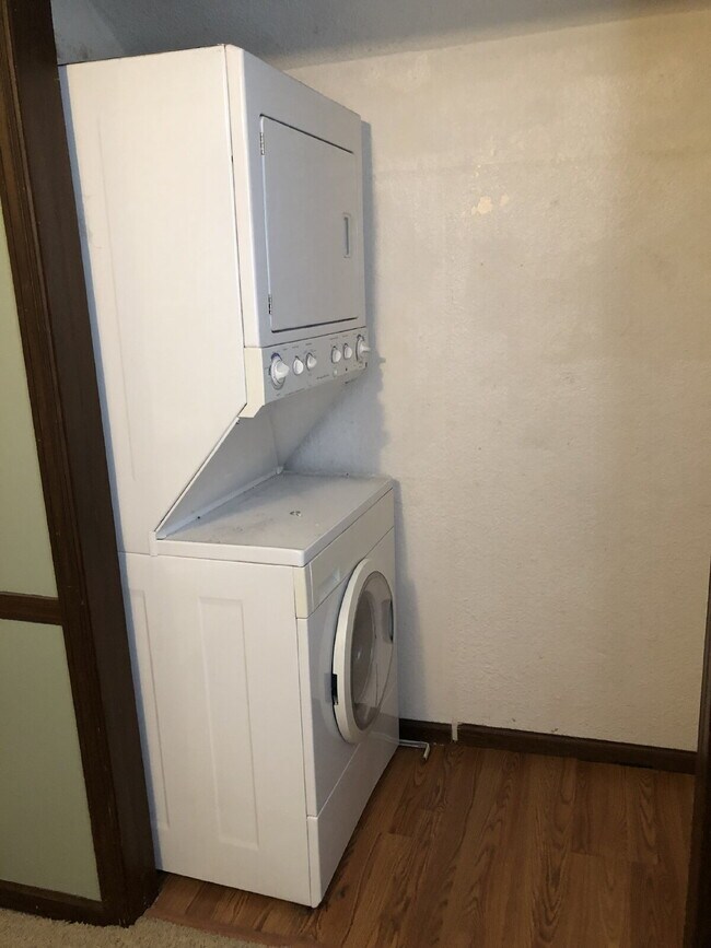 Building Photo - Hudsonville 2BR