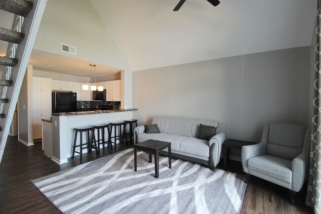Building Photo - 1342 Hunters Rd