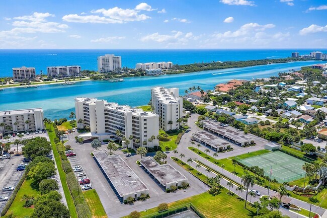 Building Photo - 19800 Sandpointe Bay Dr S