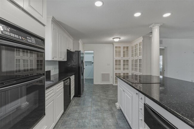 Building Photo - 11178 112th Ave