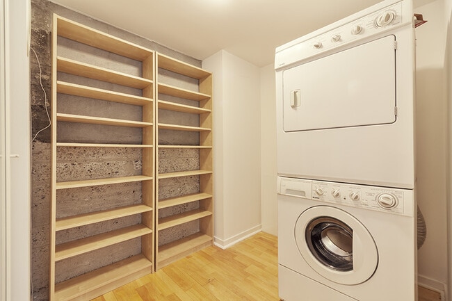 Building Photo - 465 10th St