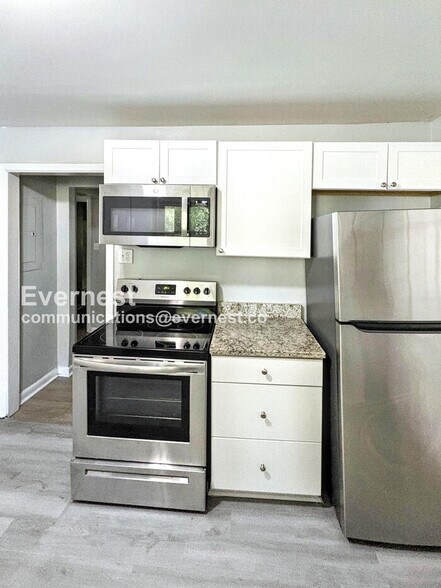 Building Photo - 5404 Bryant Blvd