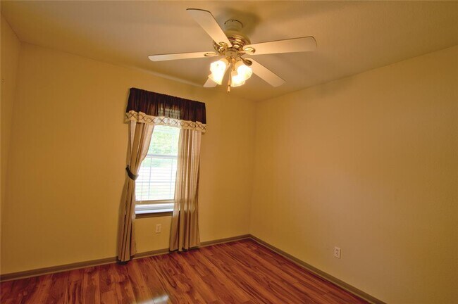 Building Photo - 2203 Corbin Way