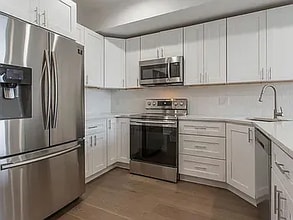 Building Photo - 426 W Norris St