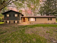 Building Photo - 7580 Thornwood St