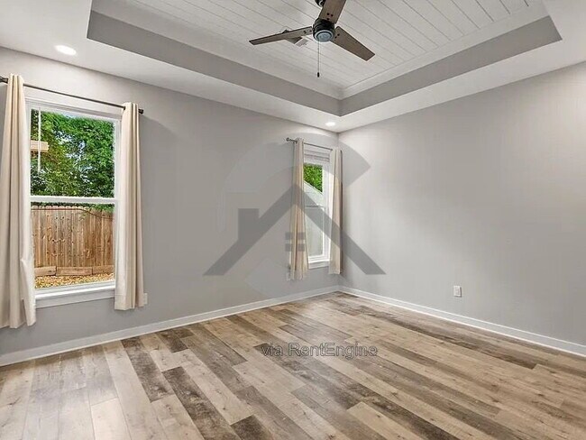 Building Photo - 1725 Rohan Cir
