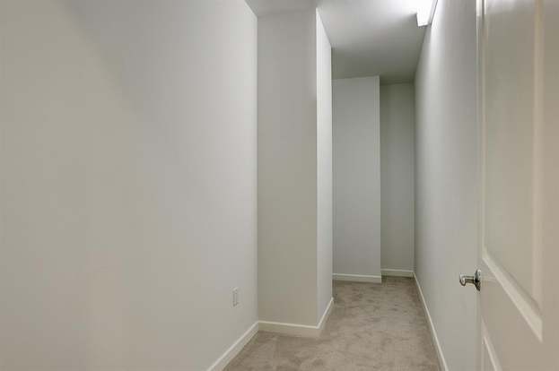 Building Photo - 4820 Caroline St