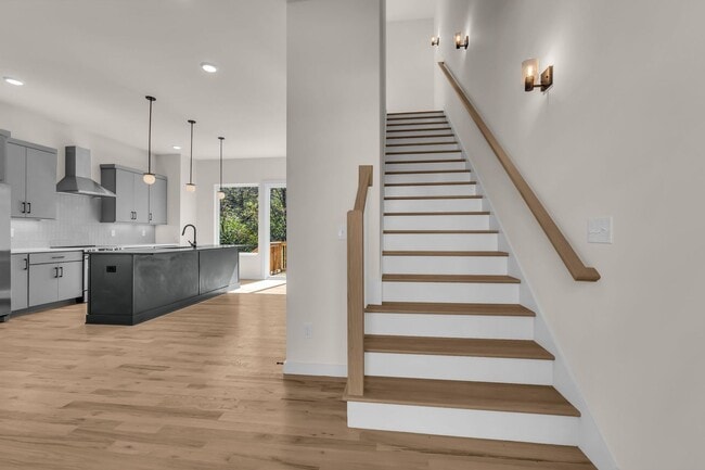 Building Photo - Amazing New Construction in North Nashville!