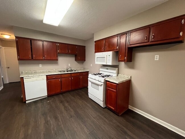 Building Photo - Renovated 3 Bedroom 1 Bath Home with 1 Car Carport for Rent!