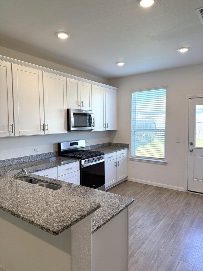 Building Photo - 17810 Plow Horse Ln