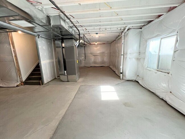Building Photo - 690 Rob Roy Ct