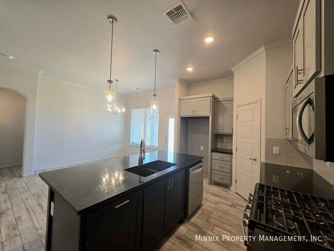 Building Photo - 2105 Congress Rd