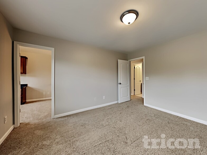 Building Photo - 4311 Glen Heights Way
