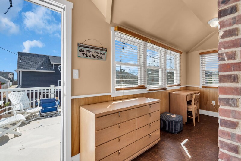 Building Photo - 108 Ocean Ave