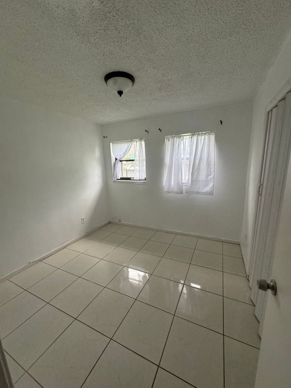 Building Photo - 17121 NW 44th Ave
