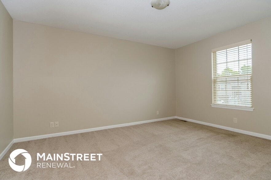 Building Photo - 1400 N 9th St E