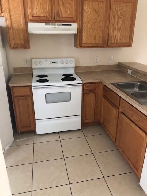 Building Photo - 858 Grantham Dr