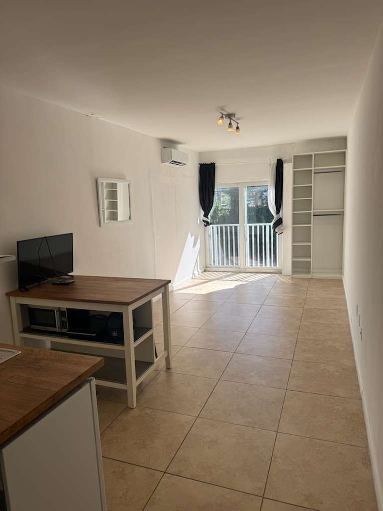 Building Photo - 444 SW 3rd St