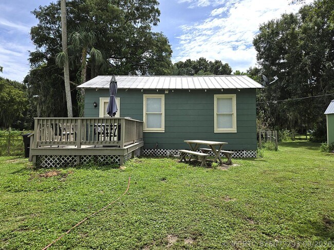 Building Photo - 2219 Co Rd 721