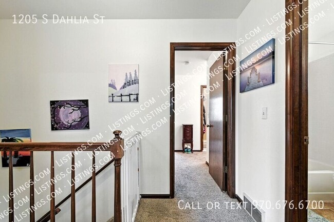 Building Photo - 1205 S Dahlia St