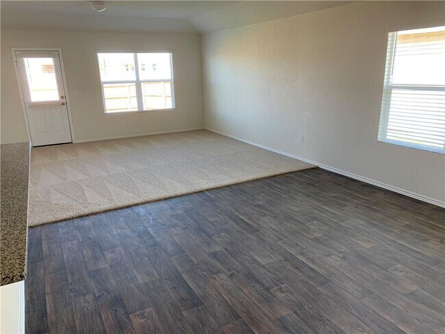 Building Photo - 14908 Ben Davis Dr