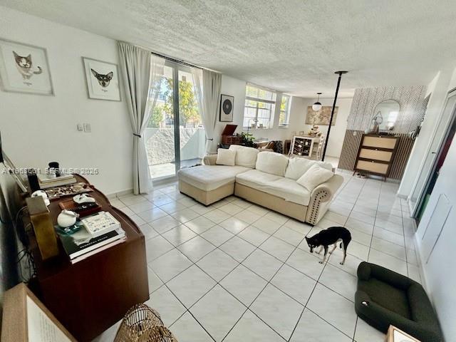 Building Photo - 7900 Tatum Waterway Dr