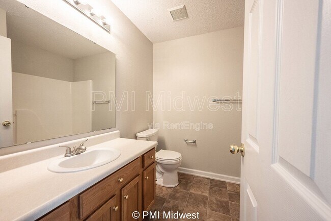 Building Photo - 19496 Prairie Crossing Dr