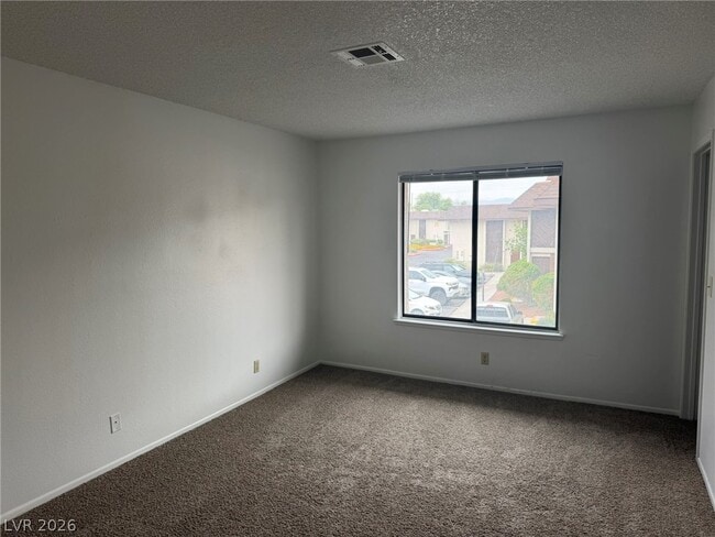 Building Photo - 2119 Pine Breeze Ln