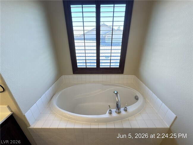 Building Photo - 3373 Osiana Ave