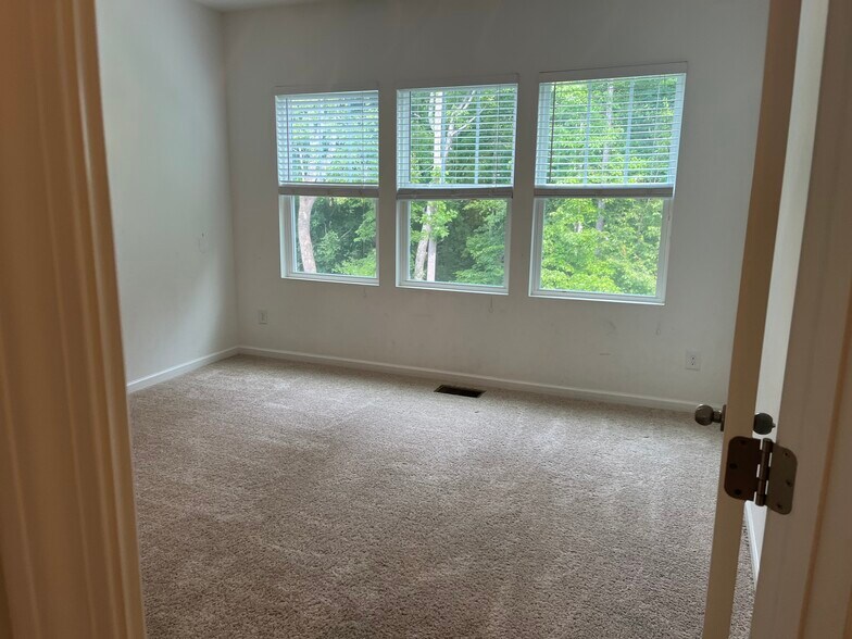 Building Photo - 4343 Pond Pine Trl