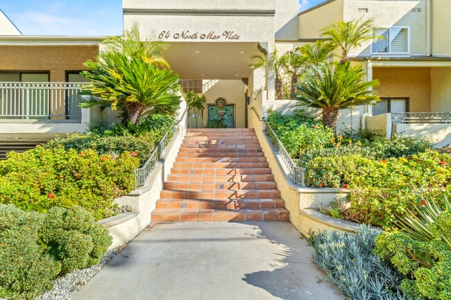 Building Photo - 64 N Mar Vista Ave