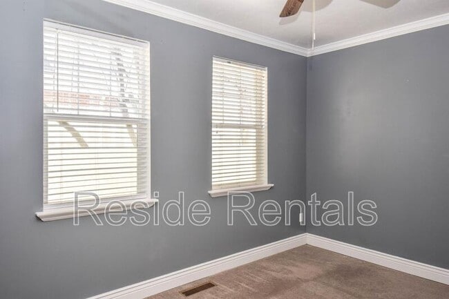 Building Photo - 1020 N 130 W