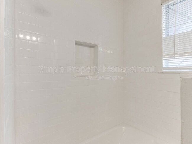 Building Photo - 7432 NW 27th St