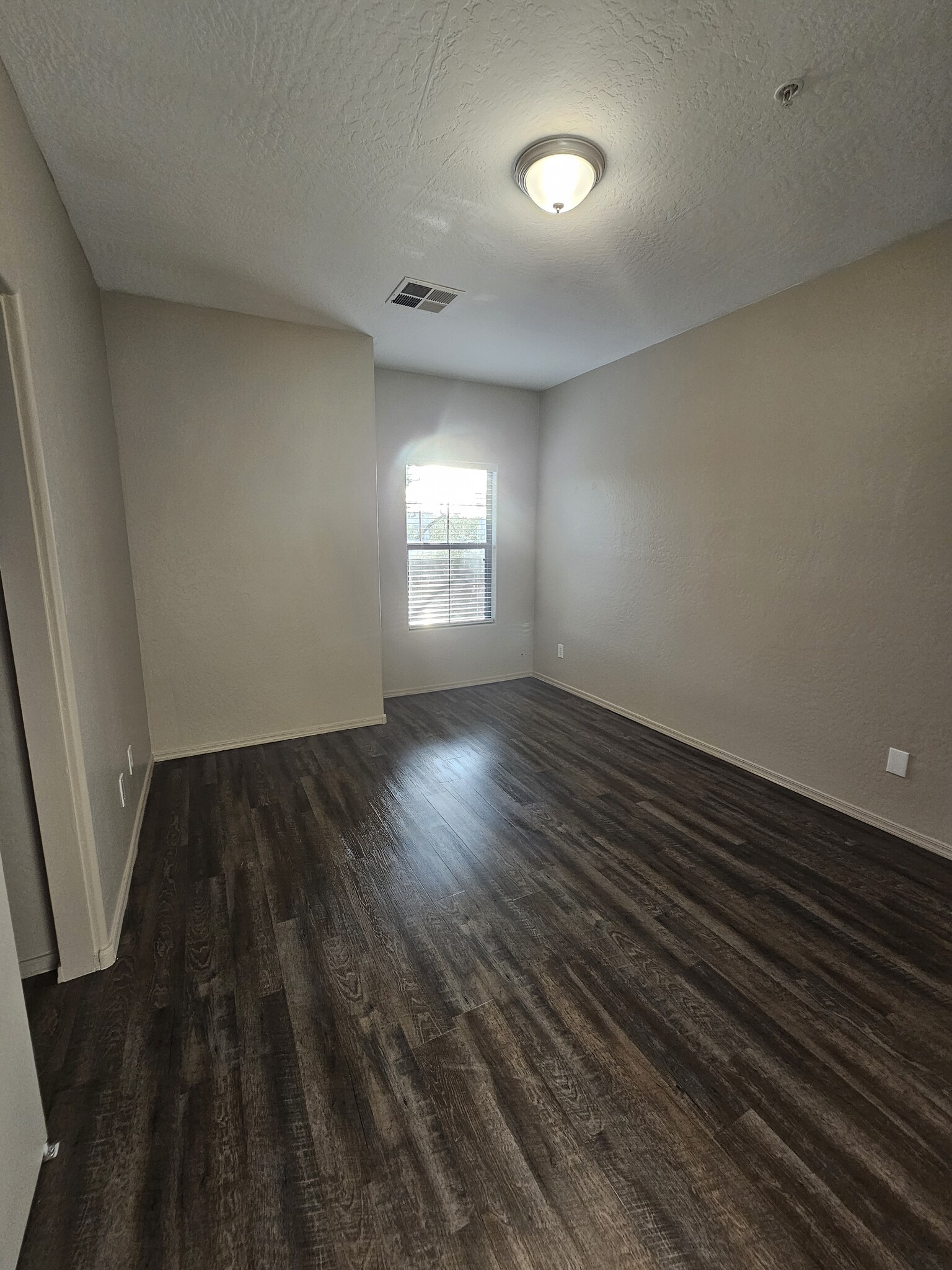 Building Photo - 4423 E McLellan Rd