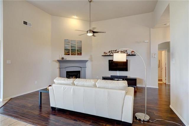 Building Photo - 12833 Danville Dr