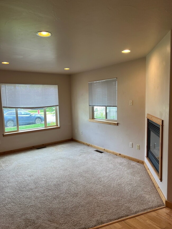 Building Photo - 3080 Catkin Lane