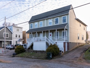 Building Photo - 1305 Catherine St