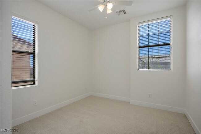 Building Photo - 10506 Calico Pines Ave