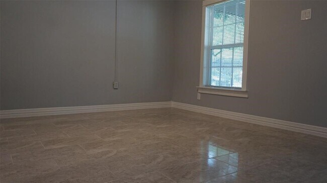 Building Photo - 4222 Cicada Ln