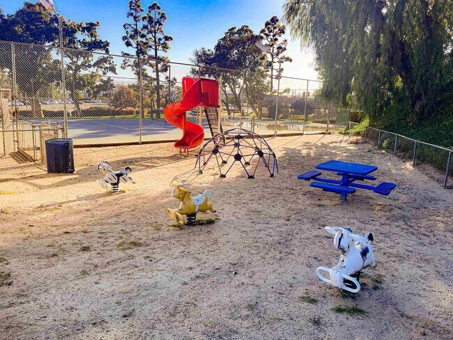 Building Photo - Premium Gated Townhome in Bonita Willows — A Perfect Blend of Comfort & Lifestyle