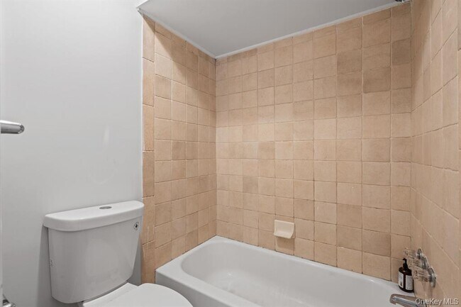 Building Photo - 49 Georgia St