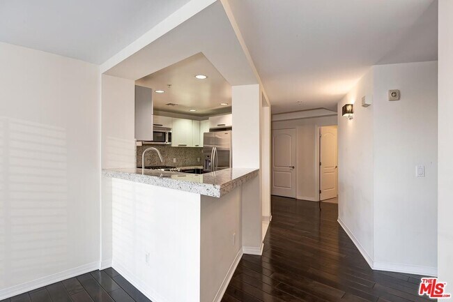 Building Photo - 1257 Brockton Ave