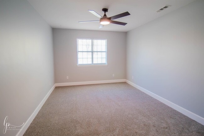 Building Photo - 4271 Park Way Ln