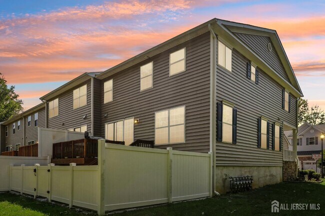 Building Photo - 206 Shields Ct