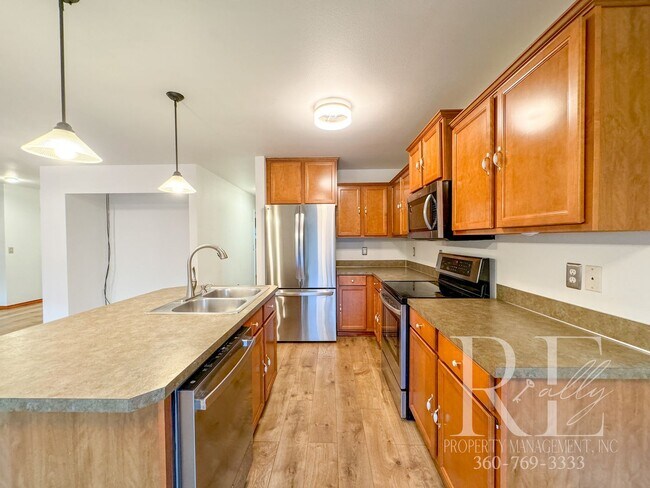 Building Photo - Modern 3-Bed Home with Gardens, Greenhouse...