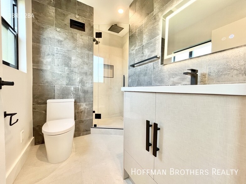 Building Photo - 1444 S Crescent Heights Blvd